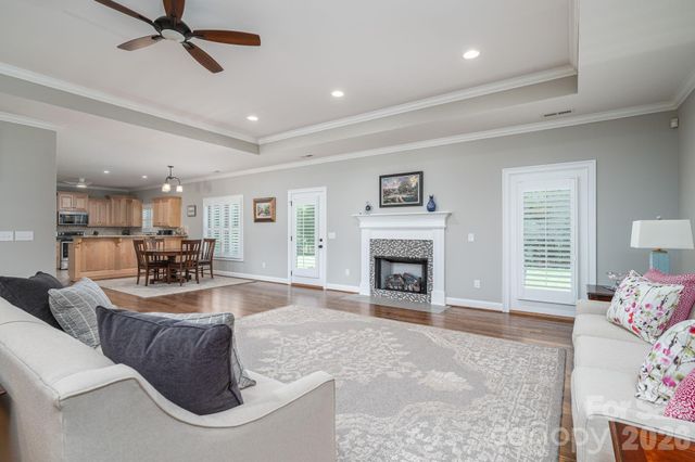 2474 Gateway Lane, Lincolnton, NC 28092