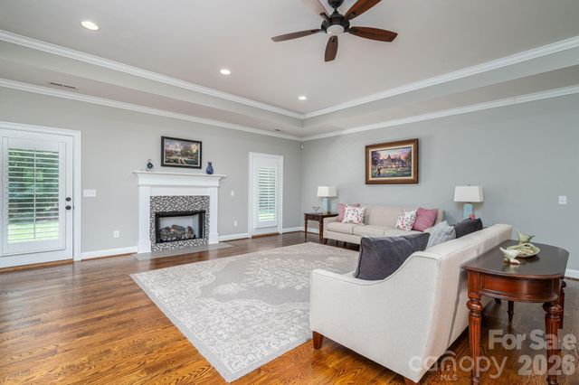 2474 Gateway Lane, Lincolnton, NC 28092