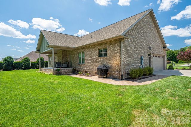 2474 Gateway Lane, Lincolnton, NC 28092