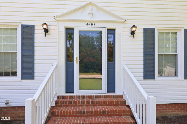 400 Thorndale Drive, Dunn, NC 28334