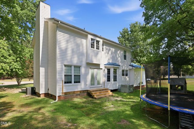 400 Thorndale Drive, Dunn, NC 28334