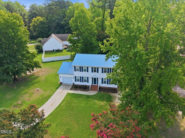 400 Thorndale Drive, Dunn, NC 28334