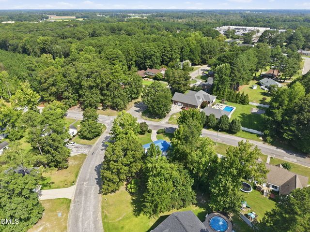 400 Thorndale Drive, Dunn, NC 28334