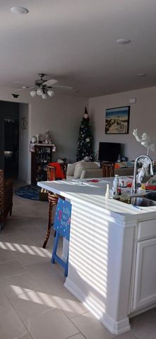 1372 Mixander Way, La Porte, TX 77571