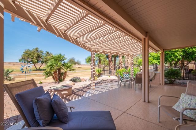 15208 W LAS BRIZAS Lane, Sun City West, AZ 85375