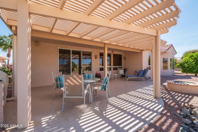 15208 W LAS BRIZAS Lane, Sun City West, AZ 85375