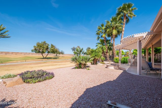 15208 W LAS BRIZAS Lane, Sun City West, AZ 85375