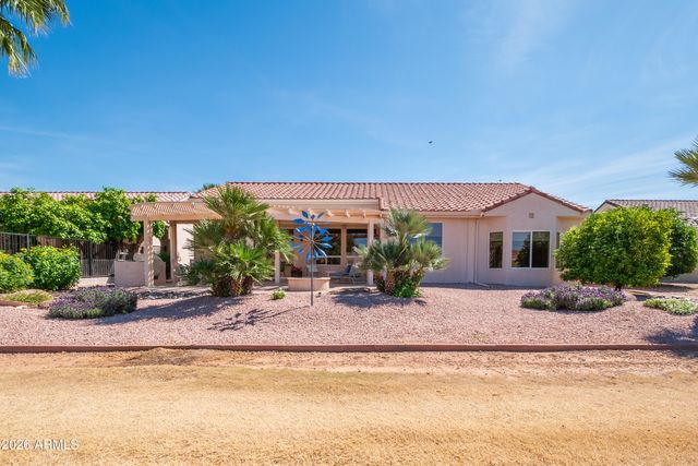 15208 W LAS BRIZAS Lane, Sun City West, AZ 85375