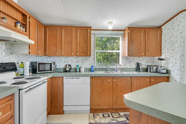 5 Lee Street, Keene, TX 76059