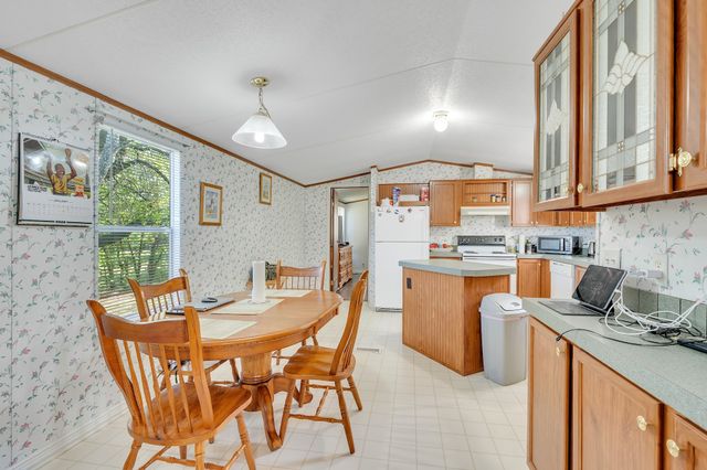 5 Lee Street, Keene, TX 76059