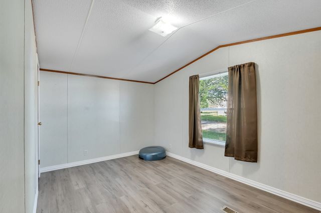 5 Lee Street, Keene, TX 76059