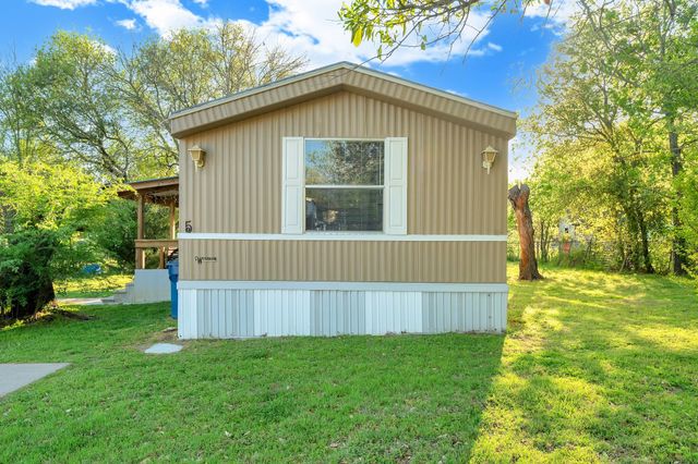 5 Lee Street, Keene, TX 76059