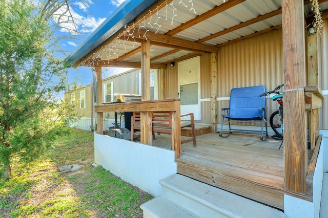 5 Lee Street, Keene, TX 76059