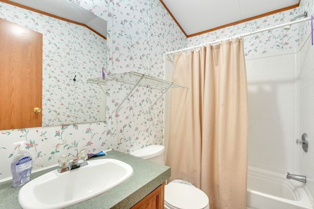 5 Lee Street, Keene, TX 76059