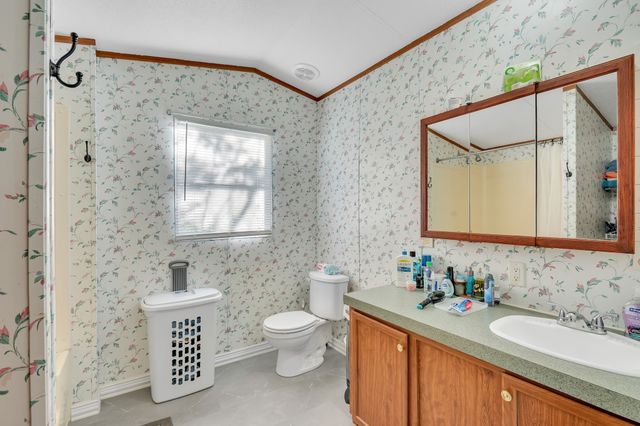 5 Lee Street, Keene, TX 76059