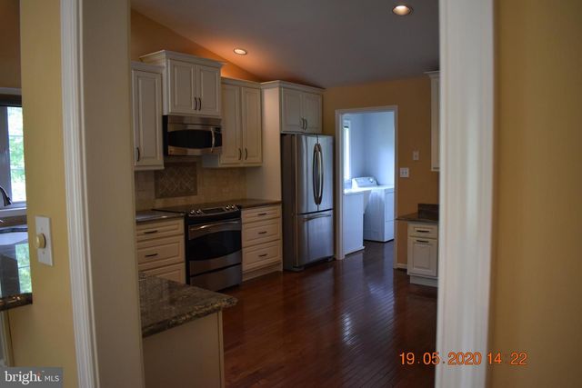 16 MICHAEL CT, Wilmington, DE 19808