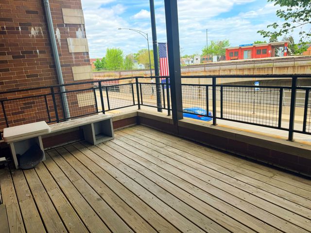 4962 N Milwaukee Avenue 2B, Chicago, IL 60630