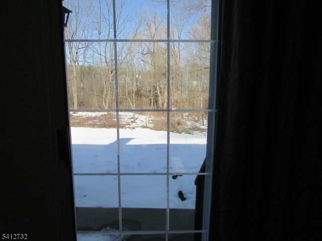 5 Weatherhill Rd, Hamburg Boro, NJ 07419