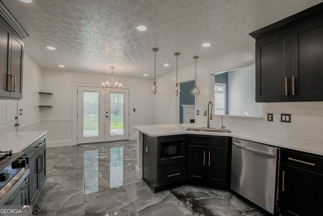 377 Dunagan Chase Drive, Lawrenceville, GA 30045