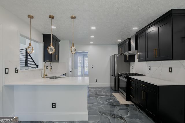 377 Dunagan Chase Drive, Lawrenceville, GA 30045