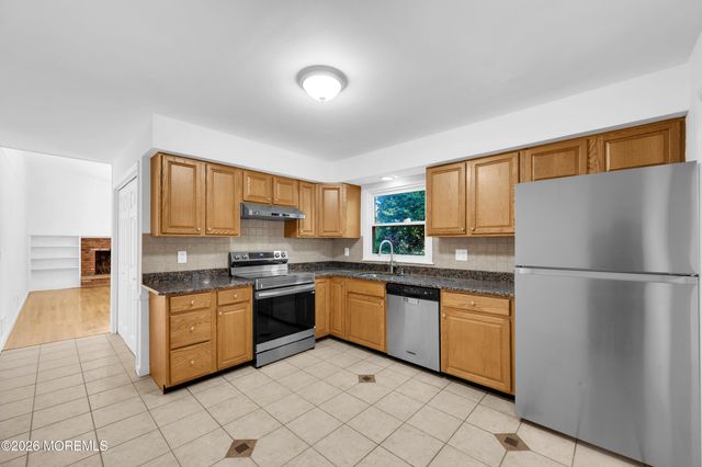 1601 Melville Street, Oakhurst, NJ 07755