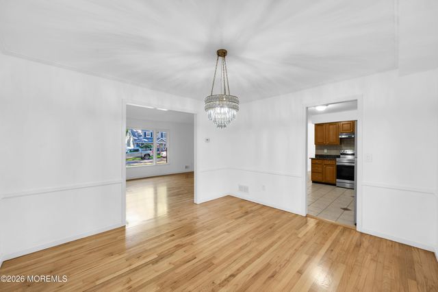 1601 Melville Street, Oakhurst, NJ 07755