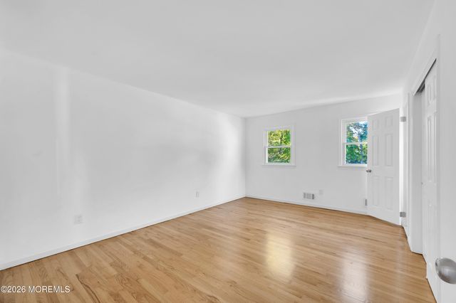 1601 Melville Street, Oakhurst, NJ 07755