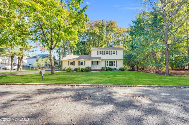 1601 Melville Street, Oakhurst, NJ 07755