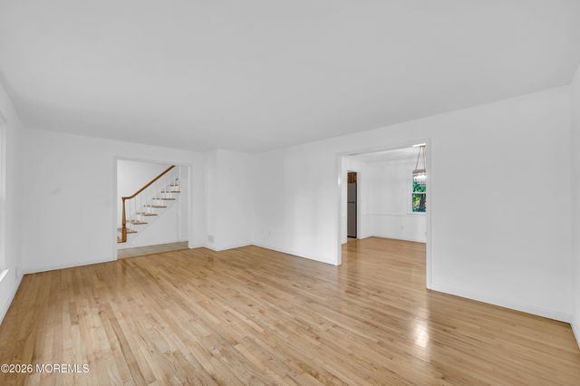 1601 Melville Street, Oakhurst, NJ 07755