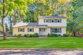 1601 Melville Street, Oakhurst, NJ 07755