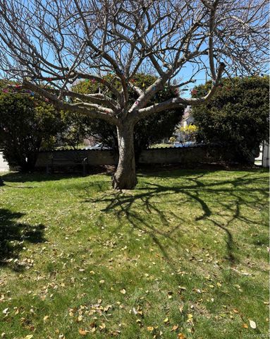 142 Cleveland Avenue, Long Beach, NY 11561
