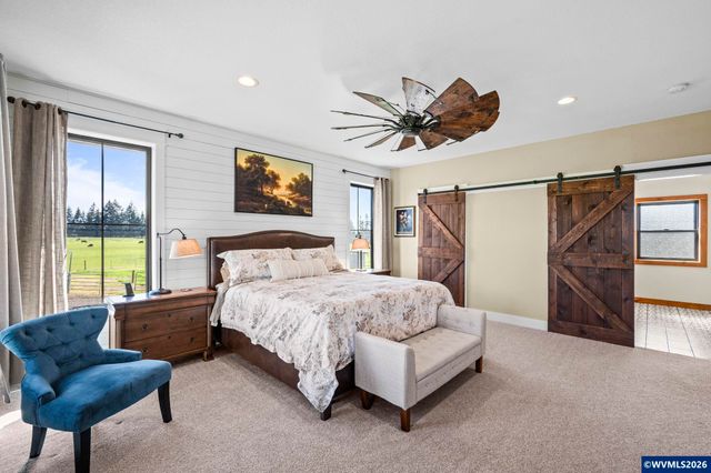 33246 S Wilhoit Rd, Molalla, OR 97038