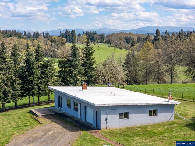 33246 S Wilhoit Rd, Molalla, OR 97038