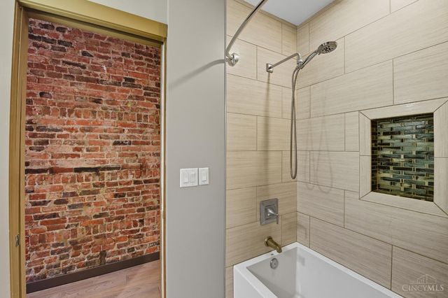 1408 Elm Street, Cincinnati, OH 45202