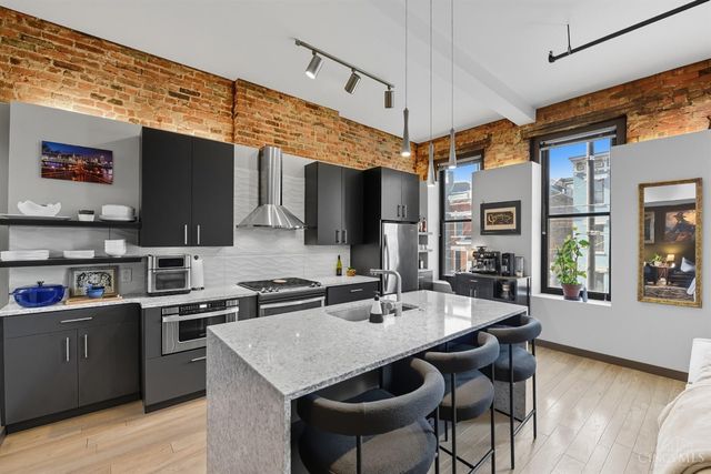 1408 Elm Street, Cincinnati, OH 45202