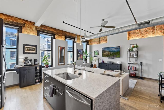 1408 Elm Street, Cincinnati, OH 45202