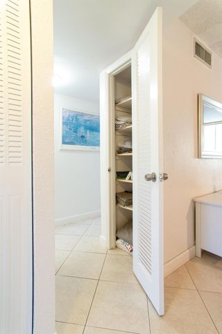 3091 E Sun Sunrise Lakes Drive E 207, Sunrise, FL 33322