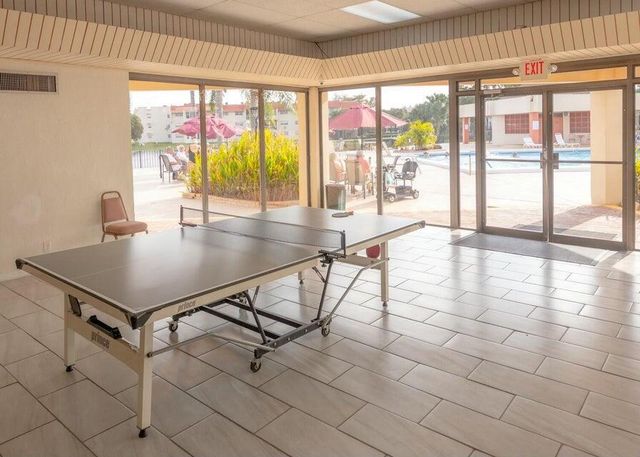 3091 E Sun Sunrise Lakes Drive E 207, Sunrise, FL 33322