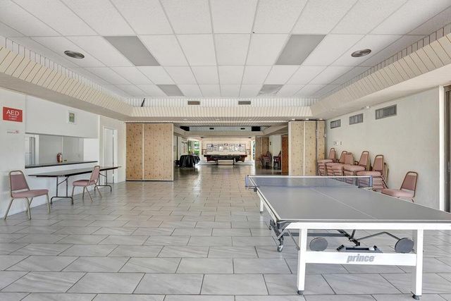 3091 E Sun Sunrise Lakes Drive E 207, Sunrise, FL 33322