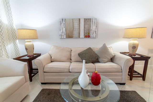 3091 E Sun Sunrise Lakes Drive E 207, Sunrise, FL 33322