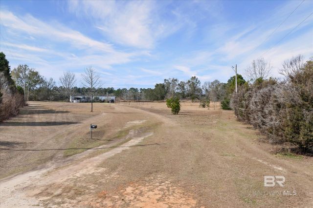 27705 Oakberry Court, Robertsdale, AL 36767