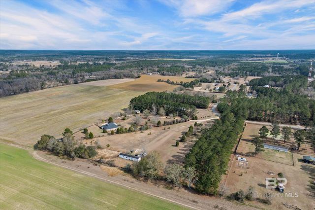 27705 Oakberry Court, Robertsdale, AL 36767