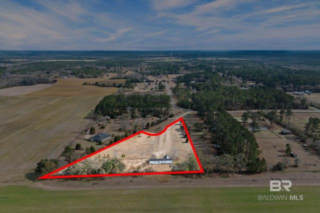 27705 Oakberry Court, Robertsdale, AL 36767