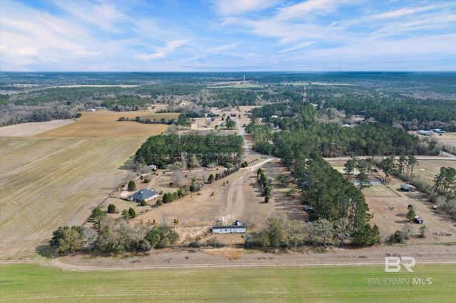 27705 Oakberry Court, Robertsdale, AL 36767