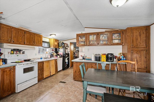 27705 Oakberry Court, Robertsdale, AL 36767