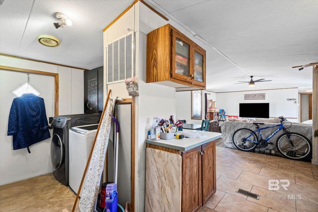 27705 Oakberry Court, Robertsdale, AL 36767