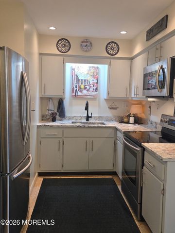 201 3rd Avenue 2B, Belmar, NJ 07719