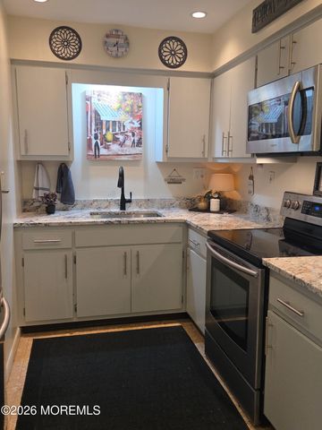 201 3rd Avenue 2B, Belmar, NJ 07719