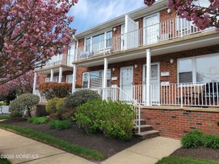 201 3rd Avenue 2B, Belmar, NJ 07719
