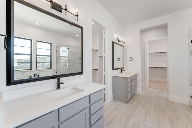 12016 Royal Oaks Banner Way, Houston, TX 77082